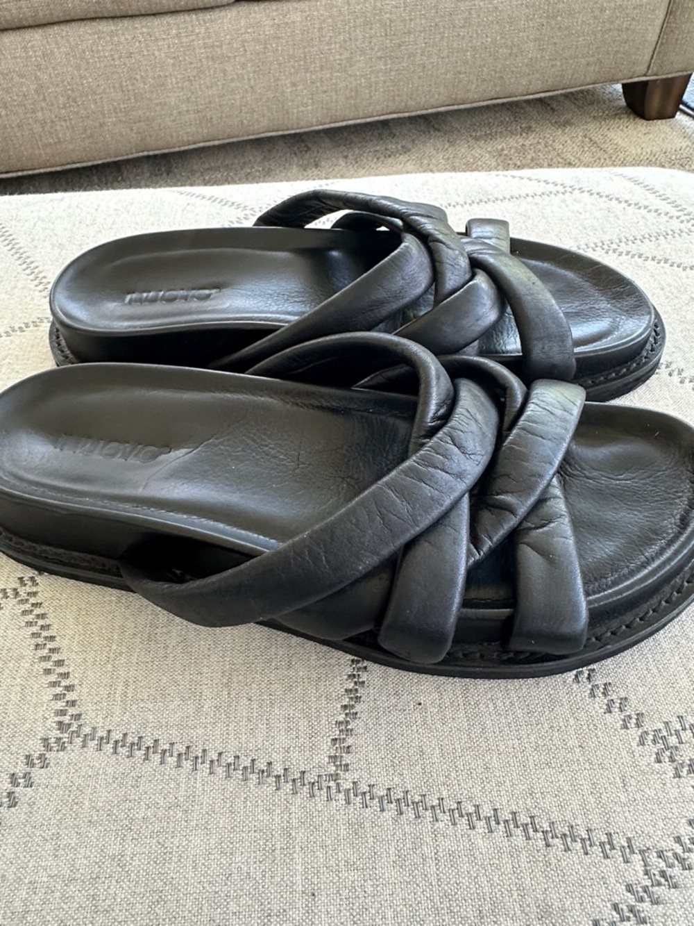 Inuovo Black Braided Leather Slide Sandals